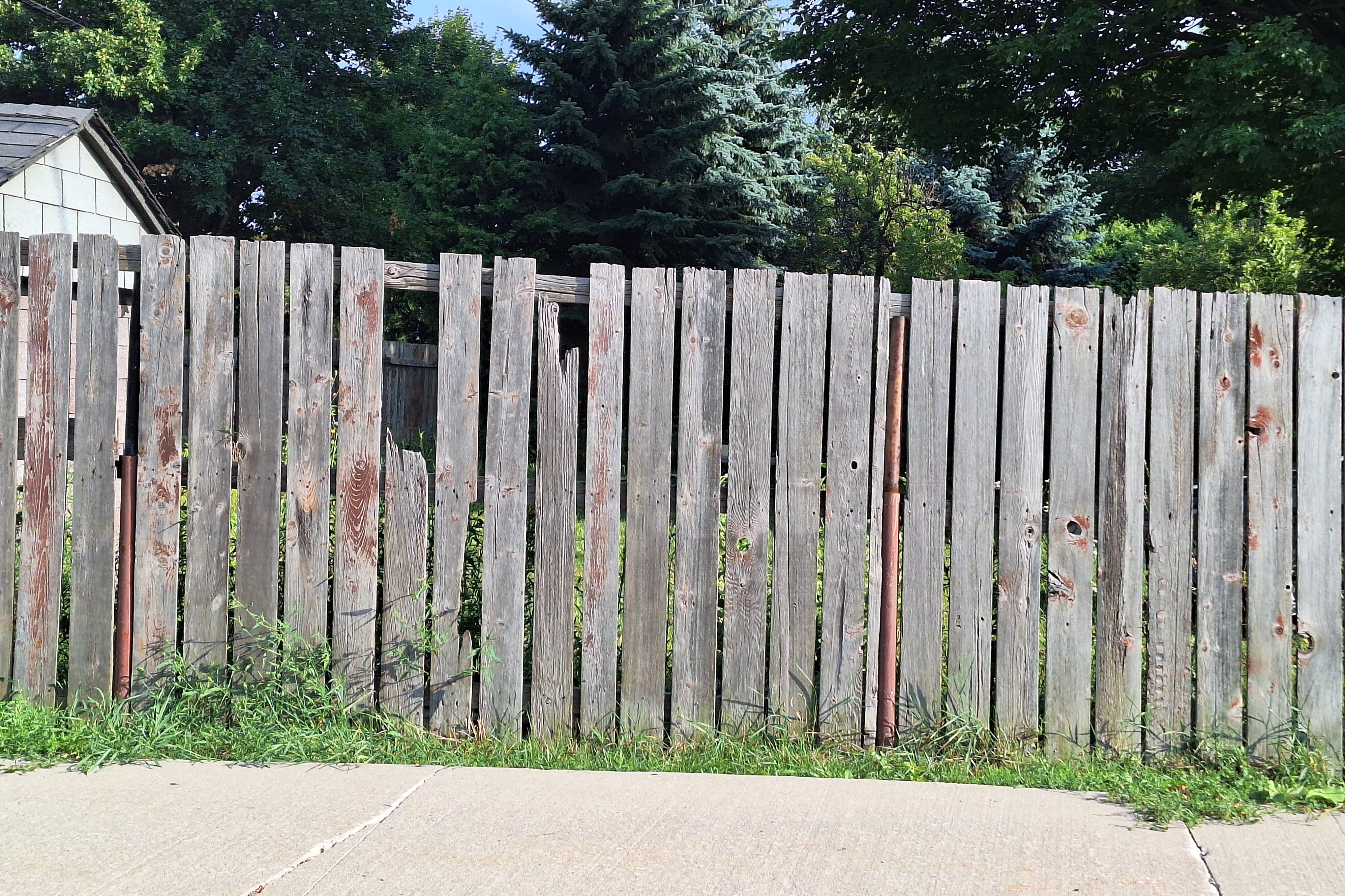 RottenFenceTrimmed